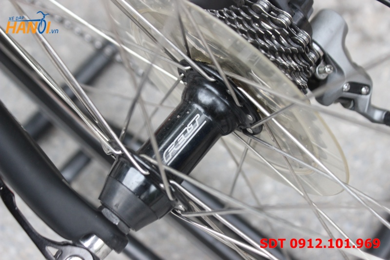 Xe đạp Road Carbon Felt Z6