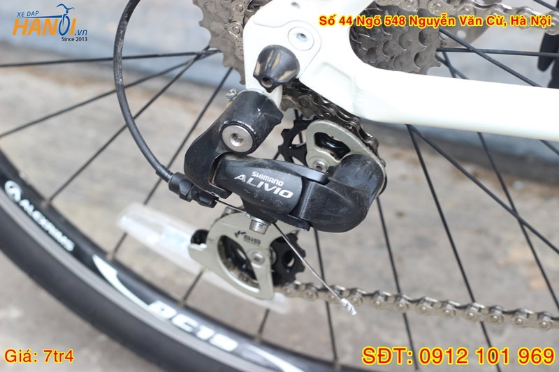 Xe đạp địa hình MTB Nhât bãi Louis Garneau tới từ Canada