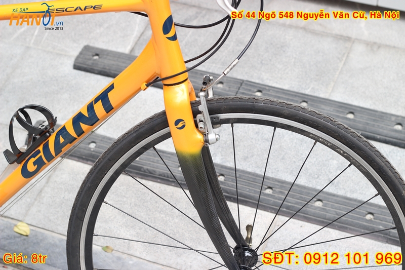 Xe đạp Touring Nhật bãi Giant Escape R3 tới từ Taiwan - càng carbon