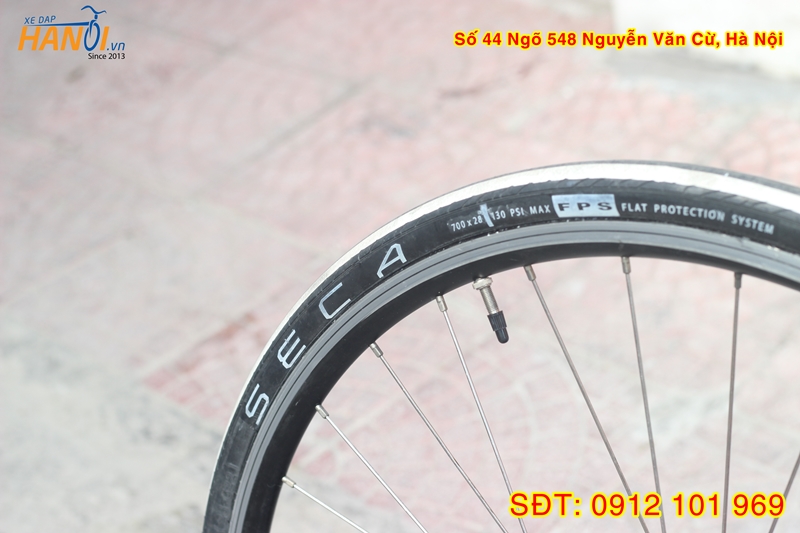 Xe đạp Touring Nhật bãi Louis Garneau Chasse