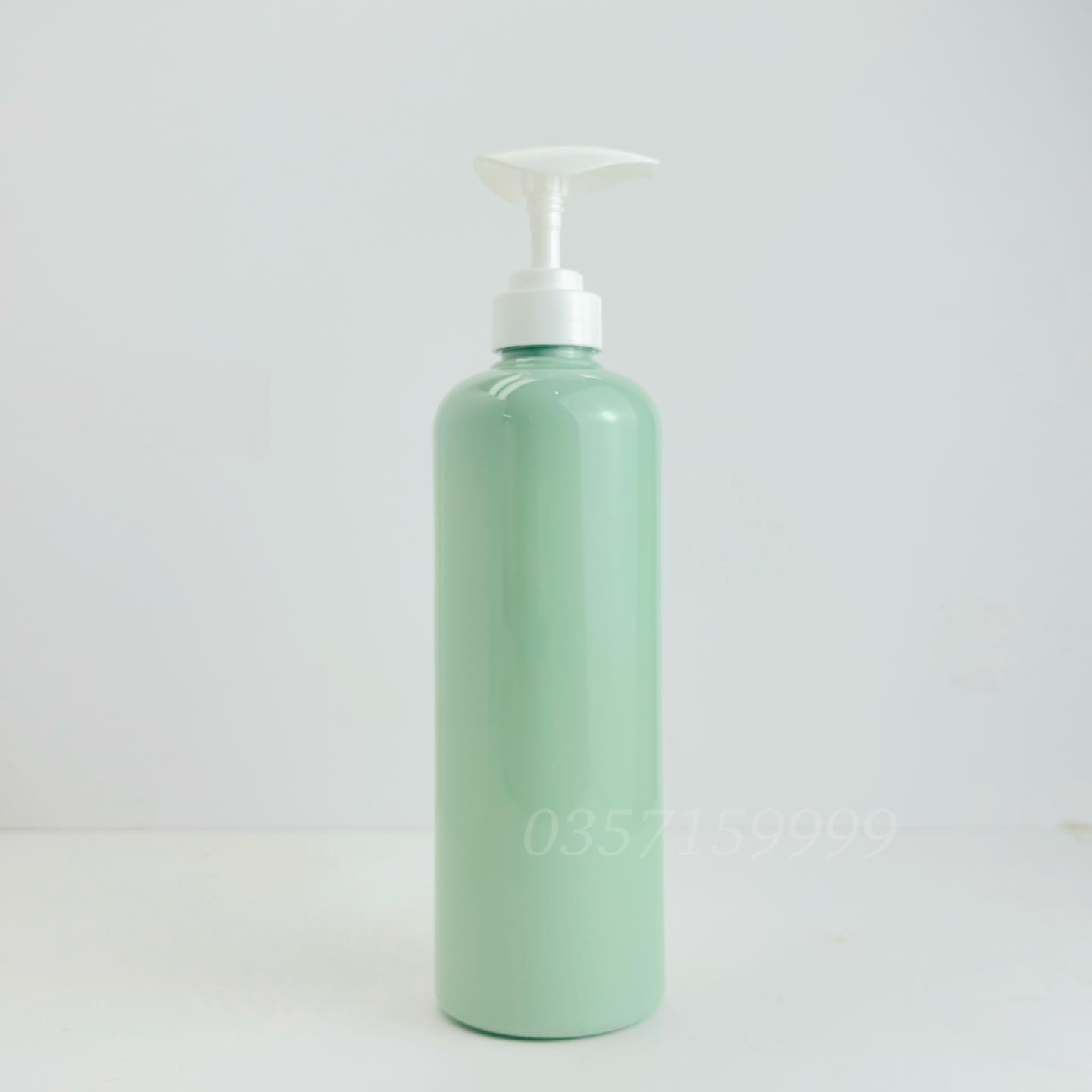 Chai Nhựa Vai Tròn Dáng Cao 500ML