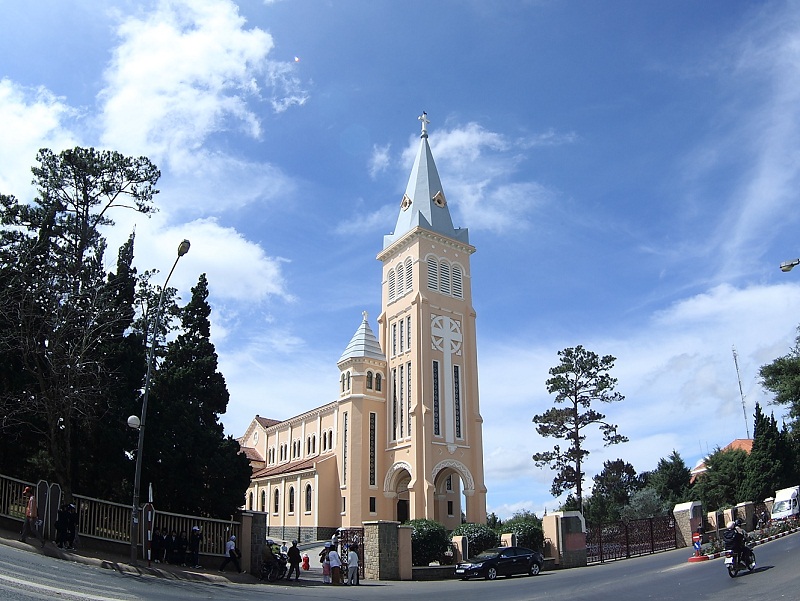 Nhà thờ chính tòa Đà Lạt