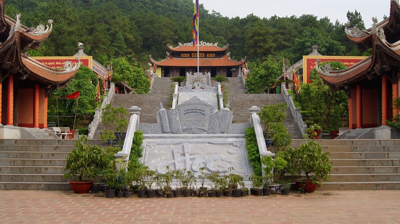 Đền thờ Nguyễn Trãi