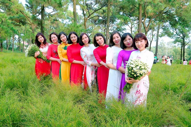 ĐỒI CỎ HỒNG CHÍ LINH - BÃI RỄ CÔN SƠN - QUẢNG NING GATE 1 NGÀY