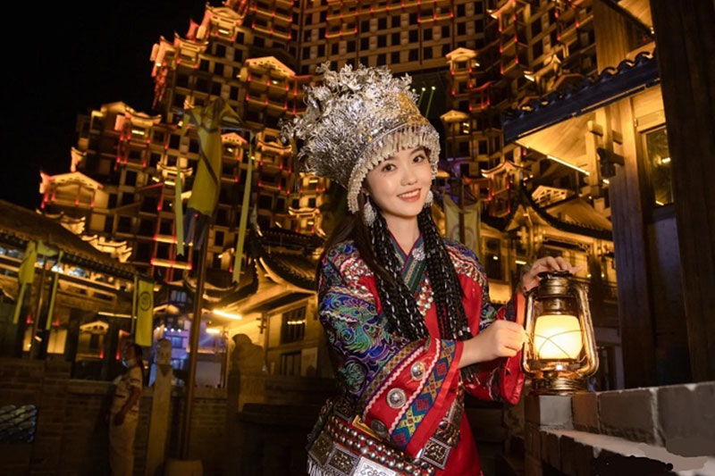 HÀ NỘI - TRƯƠNG GIA GIỚI - PHƯỢNG HOÀNG CỔ TRẤN 6N5Đ