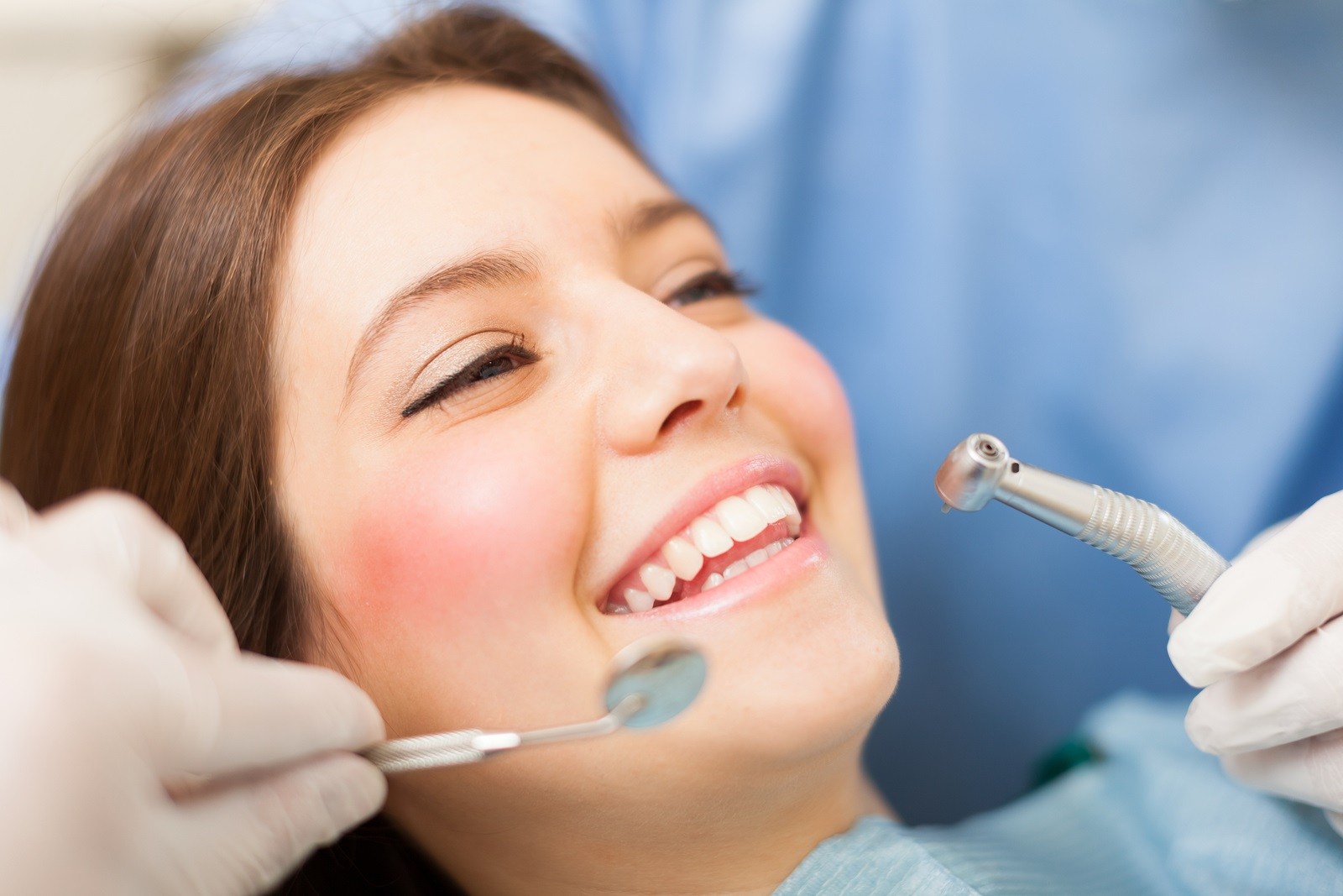 Nhổ răng khôn công nghệ cao bằng máy siêu âm Piezotome