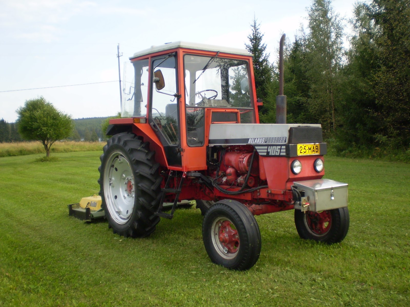 Thông số kỹ thuật máy cày Belarus 405