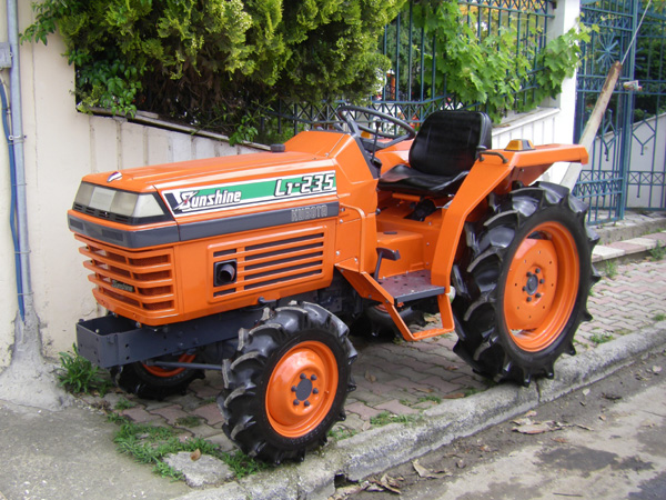 Thông số kỹ thuật máy cày Kubota L1-235 ( L1-235)