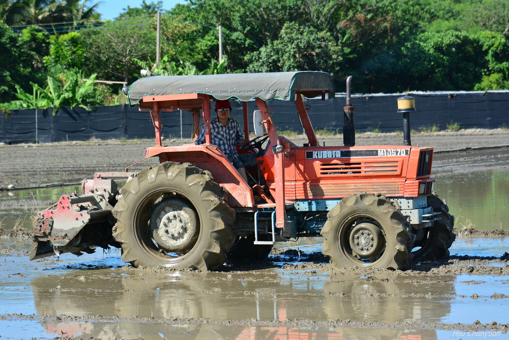 Thông số kỹ thuật máy cày Kubota M10570 (M10570)