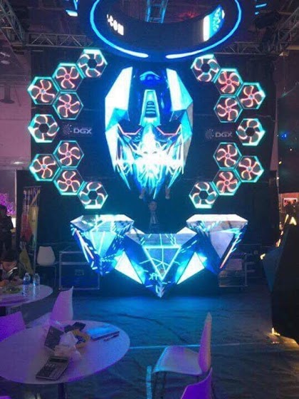 LED full F8D12 - thế giới sắc màu mở rộng