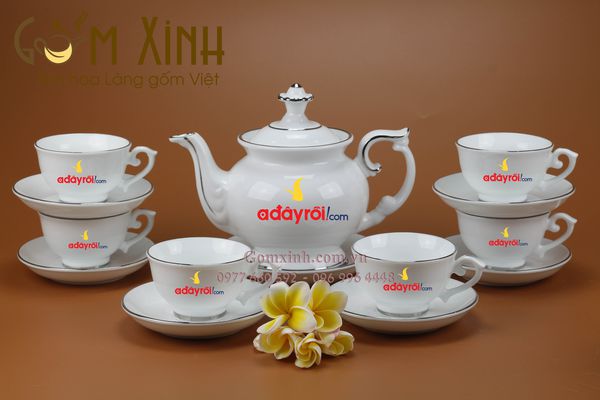 Mẫu quà tặng tết độc đáo bằng gốm sứ in logo đẹp
