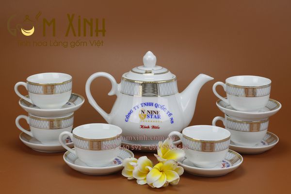 Ngắm top 5 mẫu in logo lên gốm sứ đẹp làm quà tặng Tết ý nghĩa