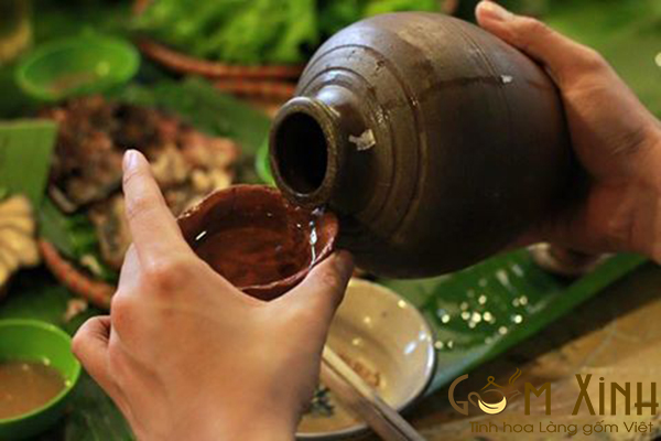 Khám phá ẩm thực làng gốm Bát Tràng - rượu bách nhật
