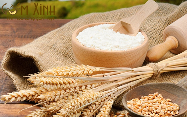 Mẹo hay làm sạch ấm chén uống trà xỉn màu dễ dàng bằng bột mì