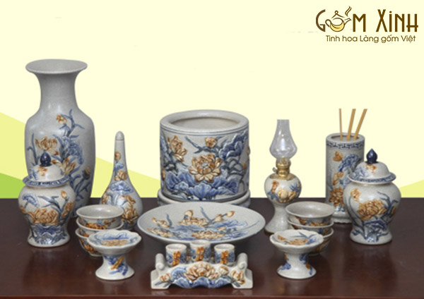 Tìm hiểu về mẫu đồ thờ Bát Tràng giả cổ - địa chỉ mua đồ thờ cúng uy tín