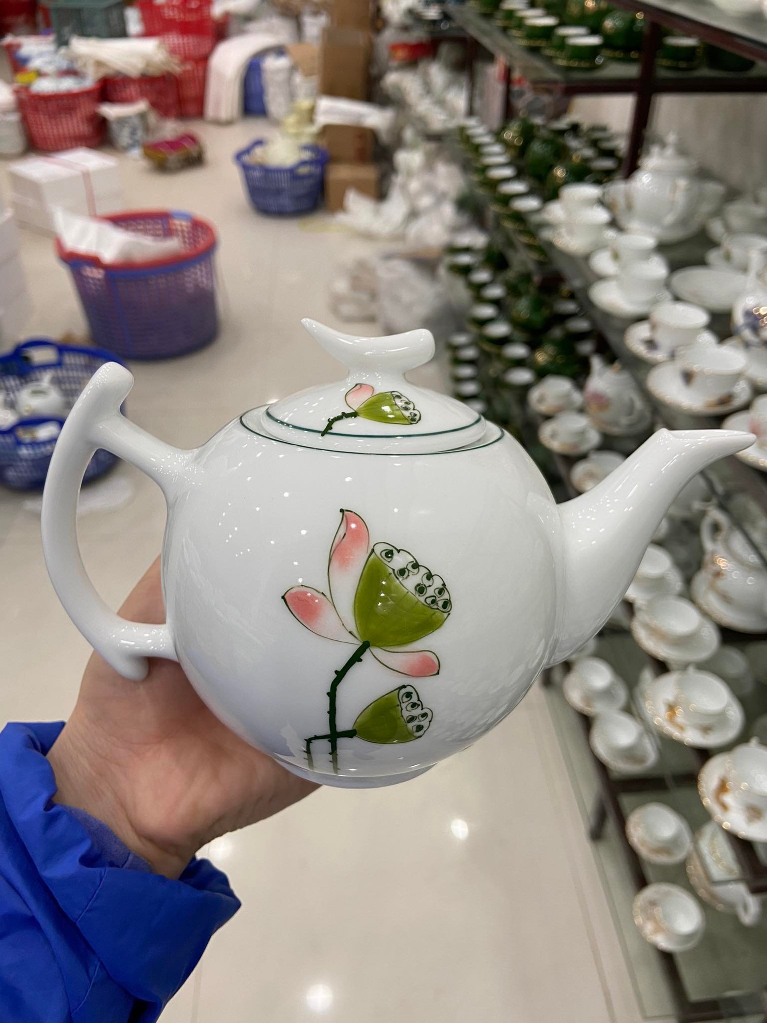 Bộ trà bưởi cành vẽ đài sen