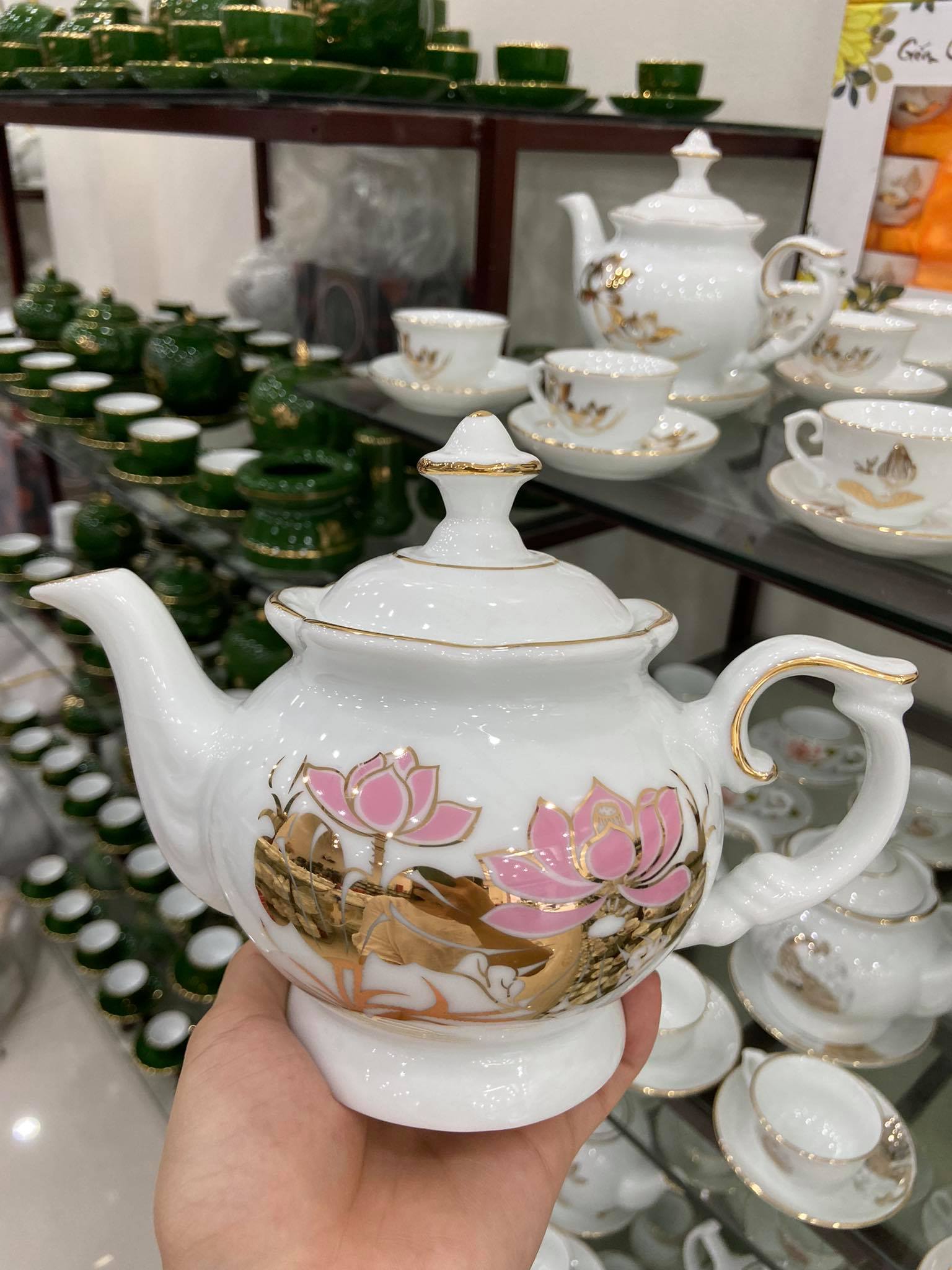 Bộ bình trà Phú Quý sen hồng vàng kim