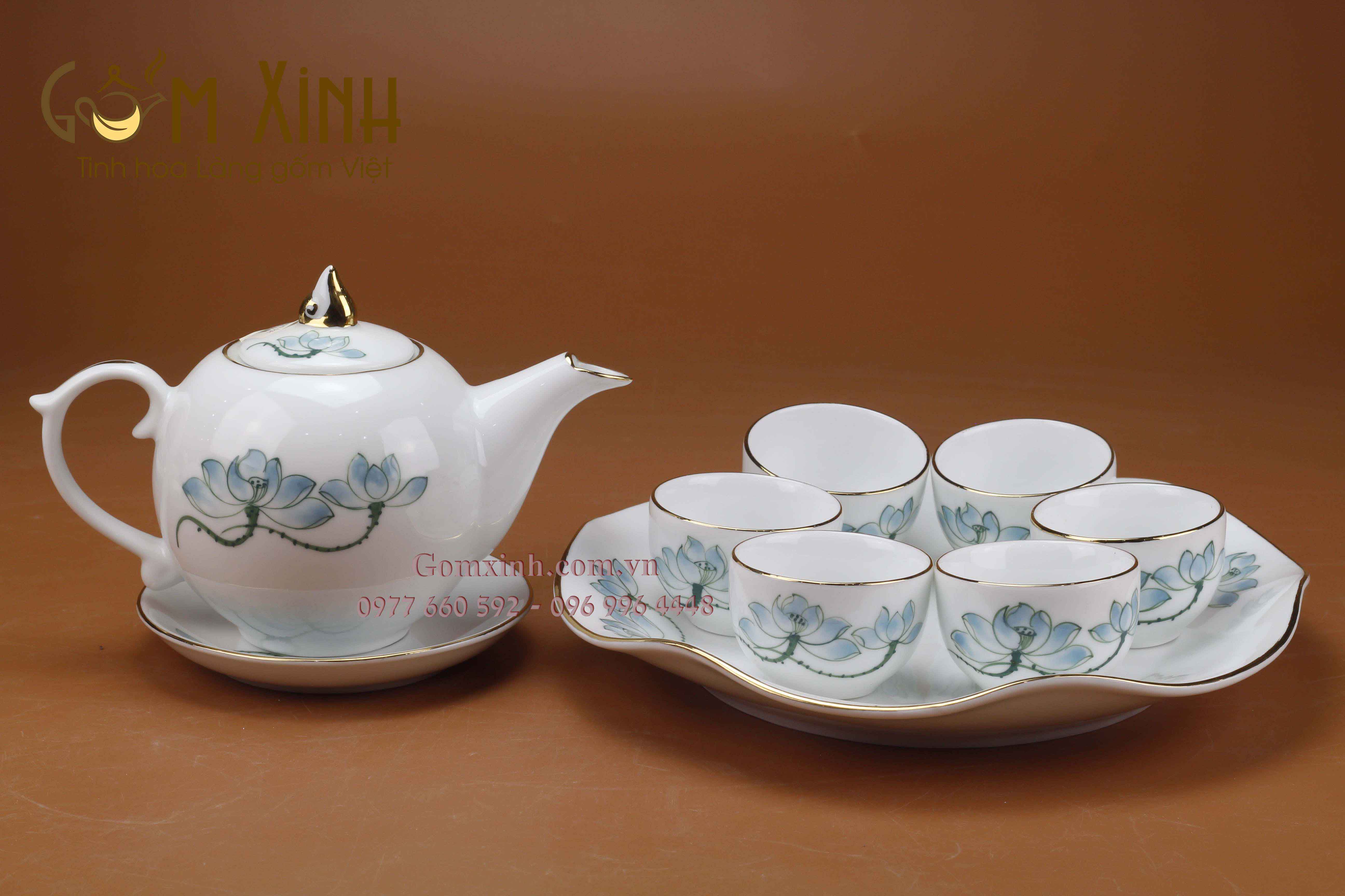 Bộ Chóp lửa vẽ hoa sen viền vàng kim khay lá