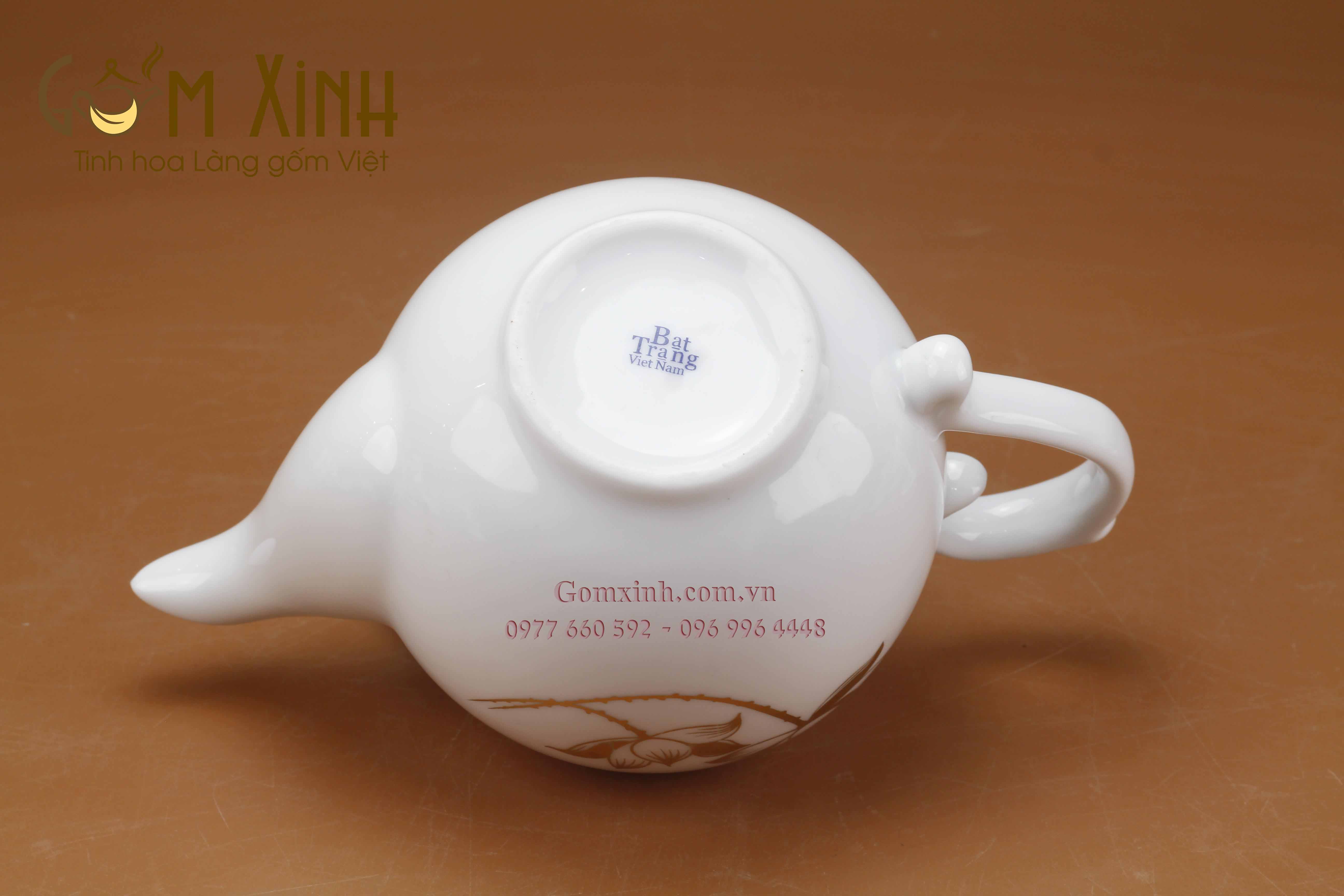 Bộ trà Chóp Lửa hoa sen vàng kim