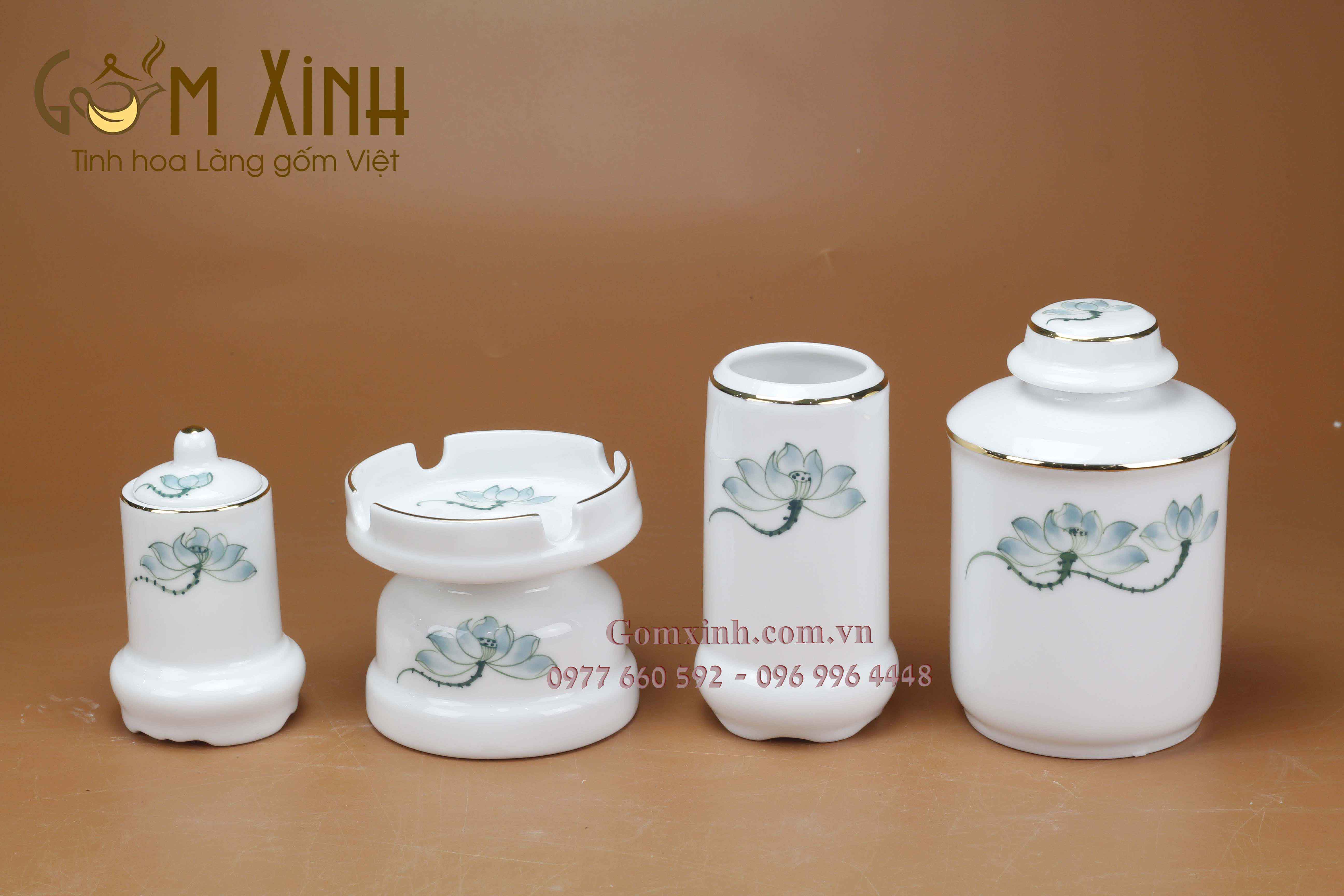 Bộ bình trà bưởi cành vẽ hoa sen vàng kim kèm phụ kiện