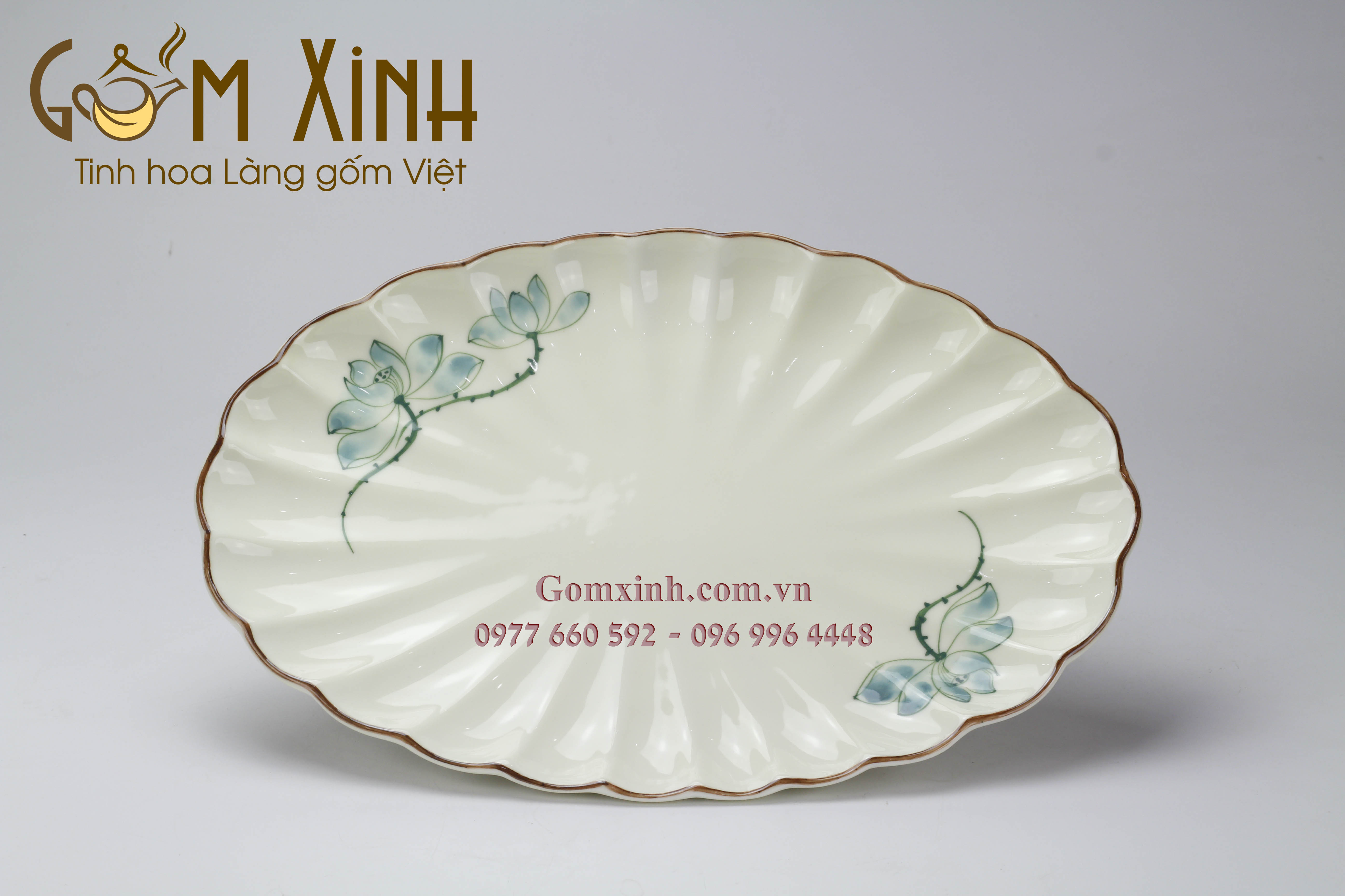 Đĩa xoài múi men kem vẽ hoa sen S2 (27.5cm x 18cm)