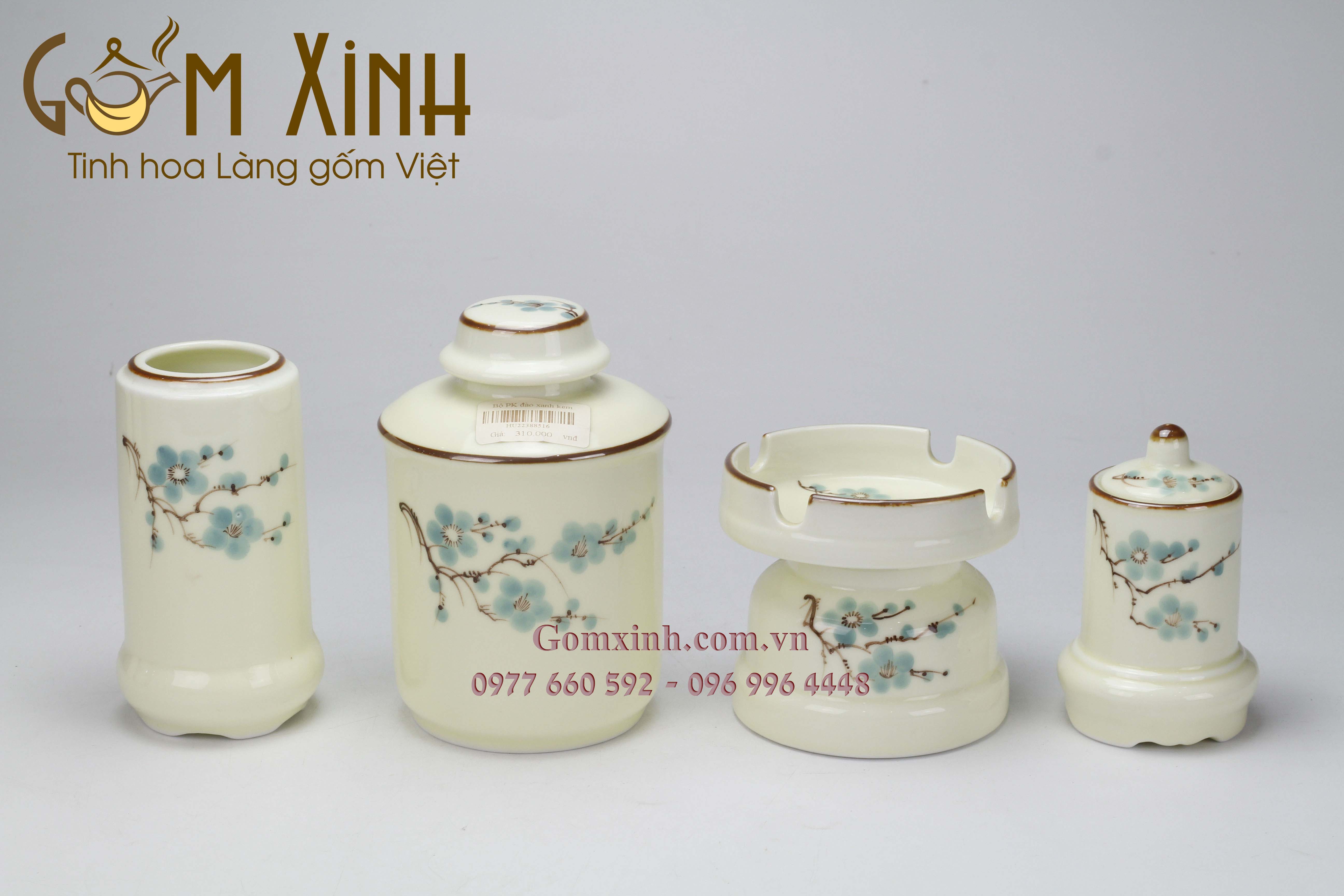Bộ trà vai vuông men kem vẽ hoa đào & phụ kiện