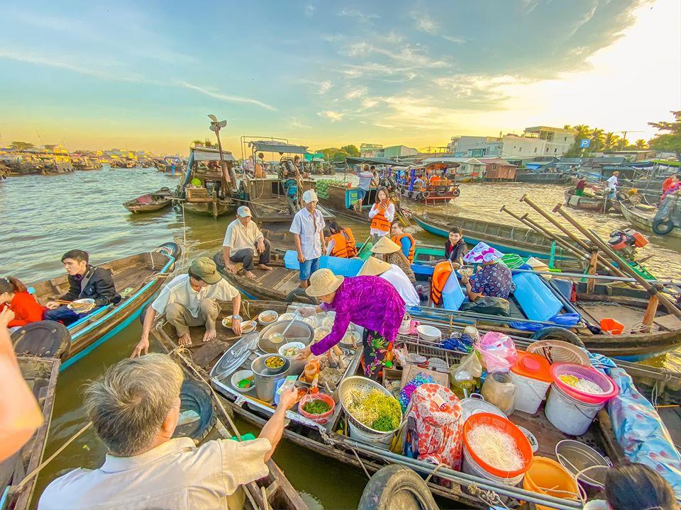 Mùa nước nổi về trên chợ nổi Cái Răng và Làng nổi Tân Lập