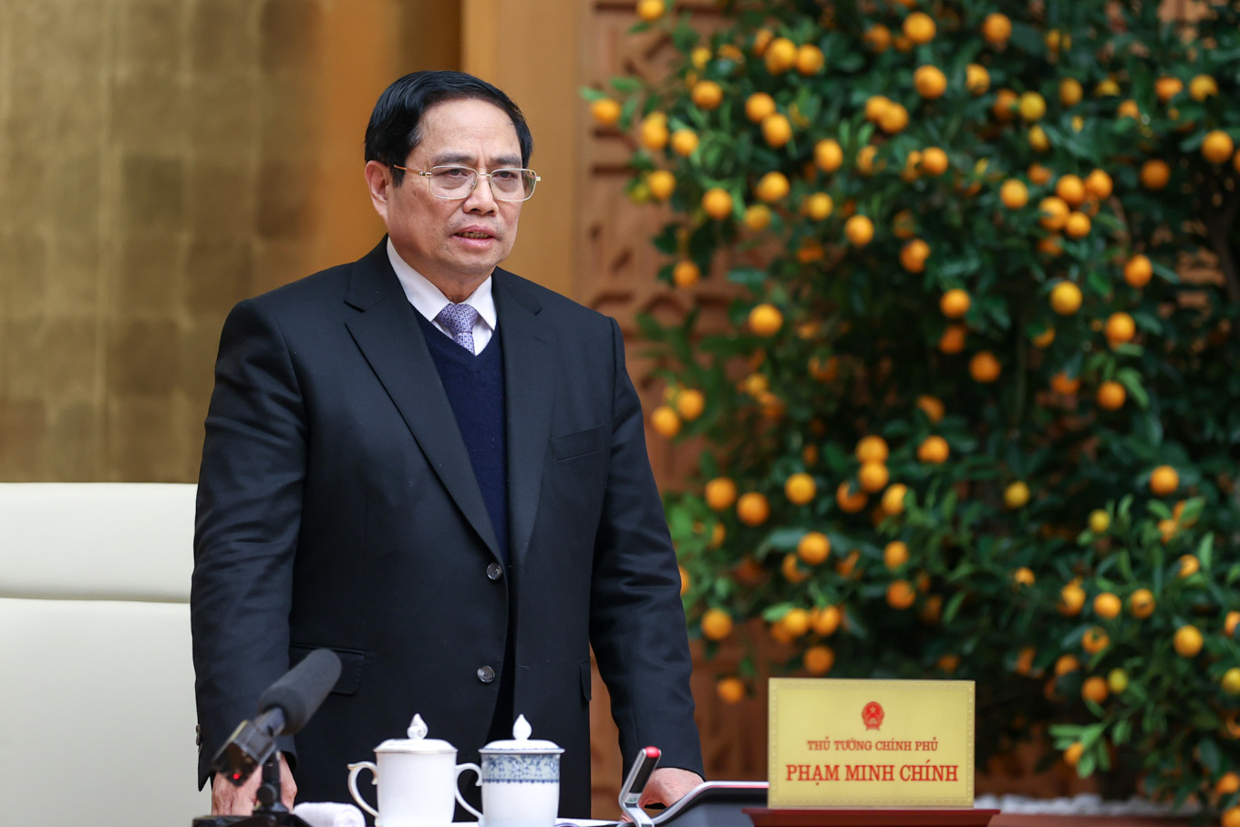 Thủ tướng: Cố gắng mở cửa du lịch từ cuối tháng 3