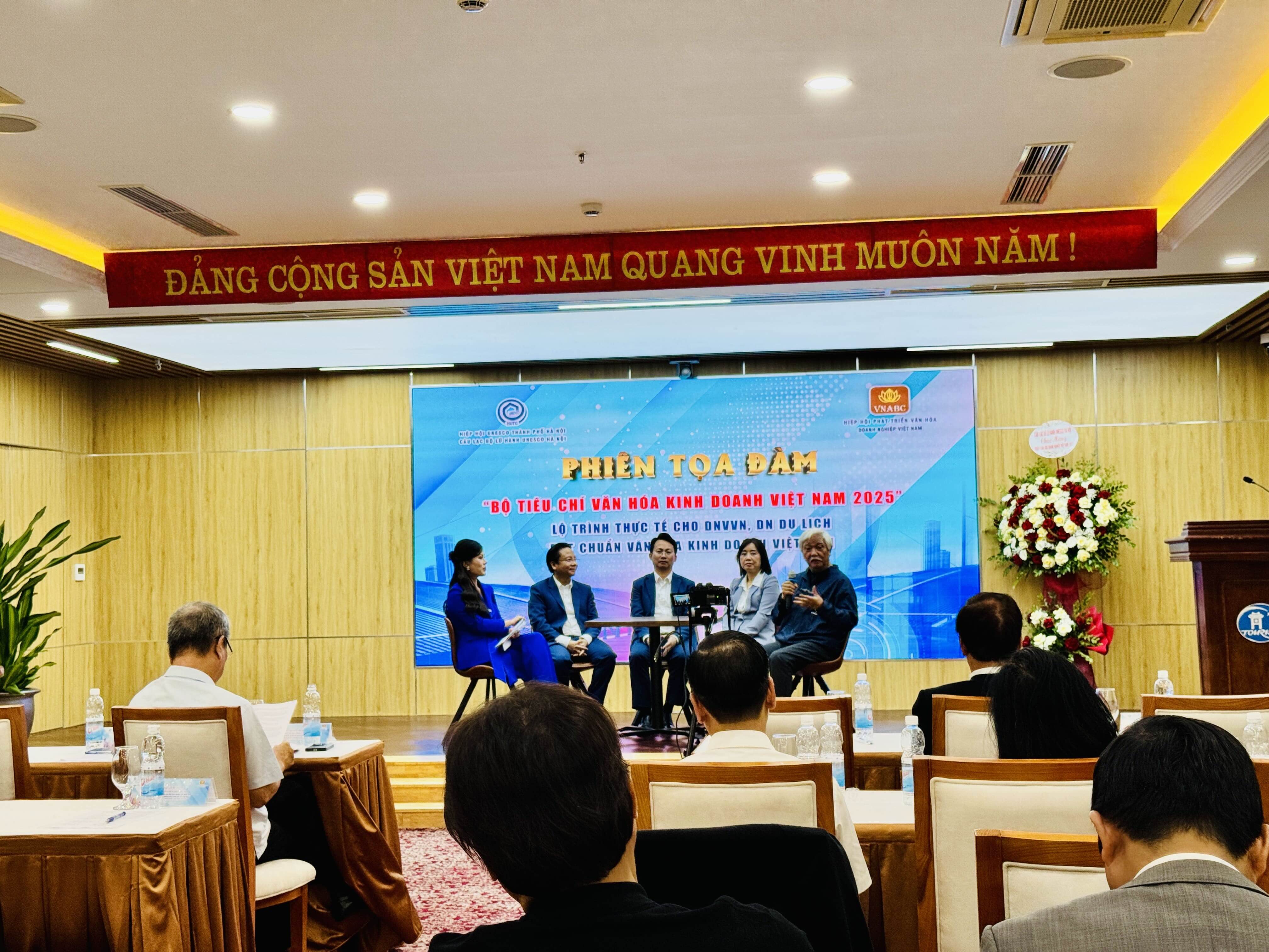 Du lịch Tân Thế Giới - New World Travel tham dự Tọa đàm chủ đề 