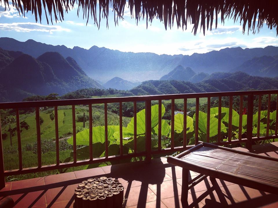Top 4 khách sạn, resort chỉ cần với tay một cái là ngỡ như chạm mây trời