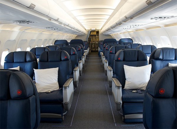 Các tiện ích trên máy bay có thể nhiều người chưa biết