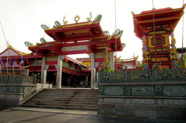 Đi Phuket đừng quên khám phá những địa chỉ văn hóa hấp dẫn