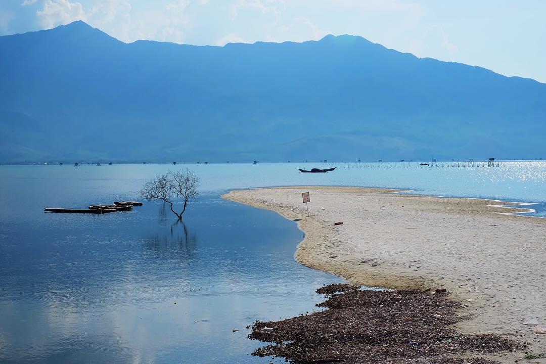 Lăng Cô đẹp nhất những ngày hè