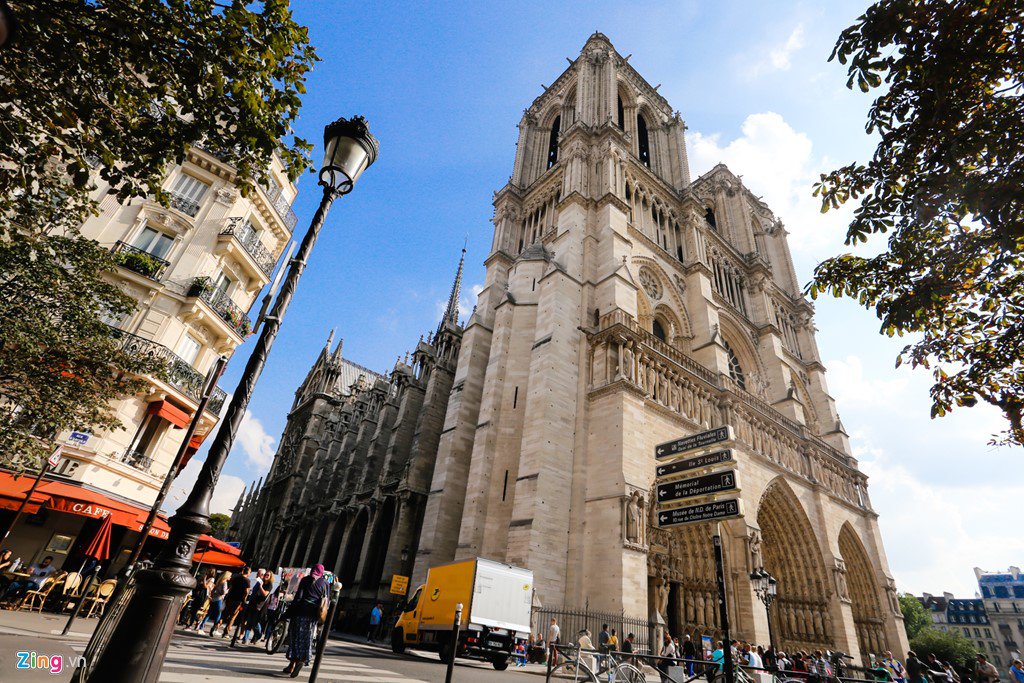 Những nhà thờ tuyệt đẹp trên đất Pháp