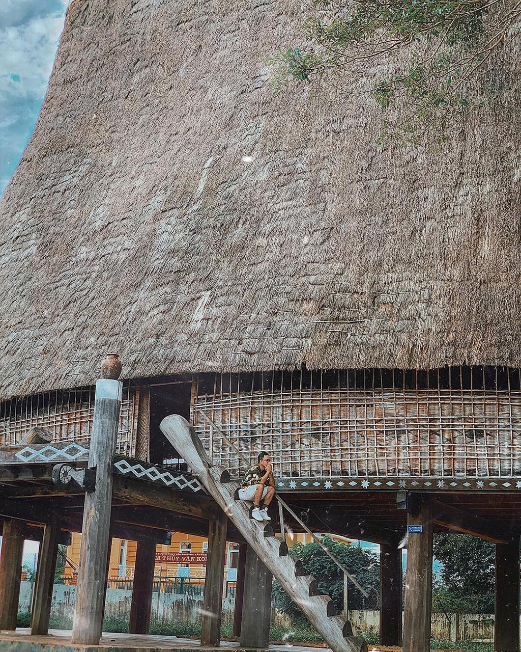 Du lịch Kon Tum khám phá những điều thú vị về nhà Rông – Du lịch Tân ...