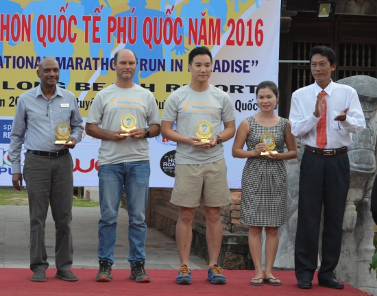 Giải Việt dã Marathon Quốc tế Phú Quốc năm 2016