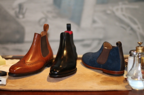 Chelsea boots thuộc loại handmade với cấu trúc goodyear