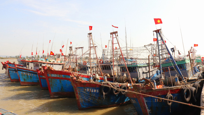 Thông báo tàu cá được cấp Giấy chứng nhận cơ sở đủ điều kiện an toàn thực phẩm