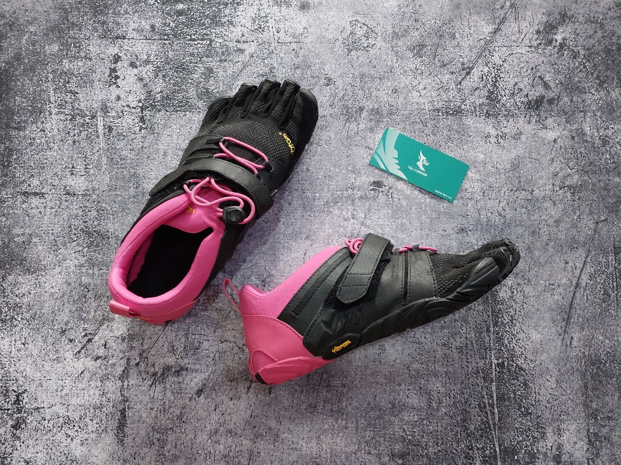 Giày 5 ngón Vibram V-Train - Black Pink