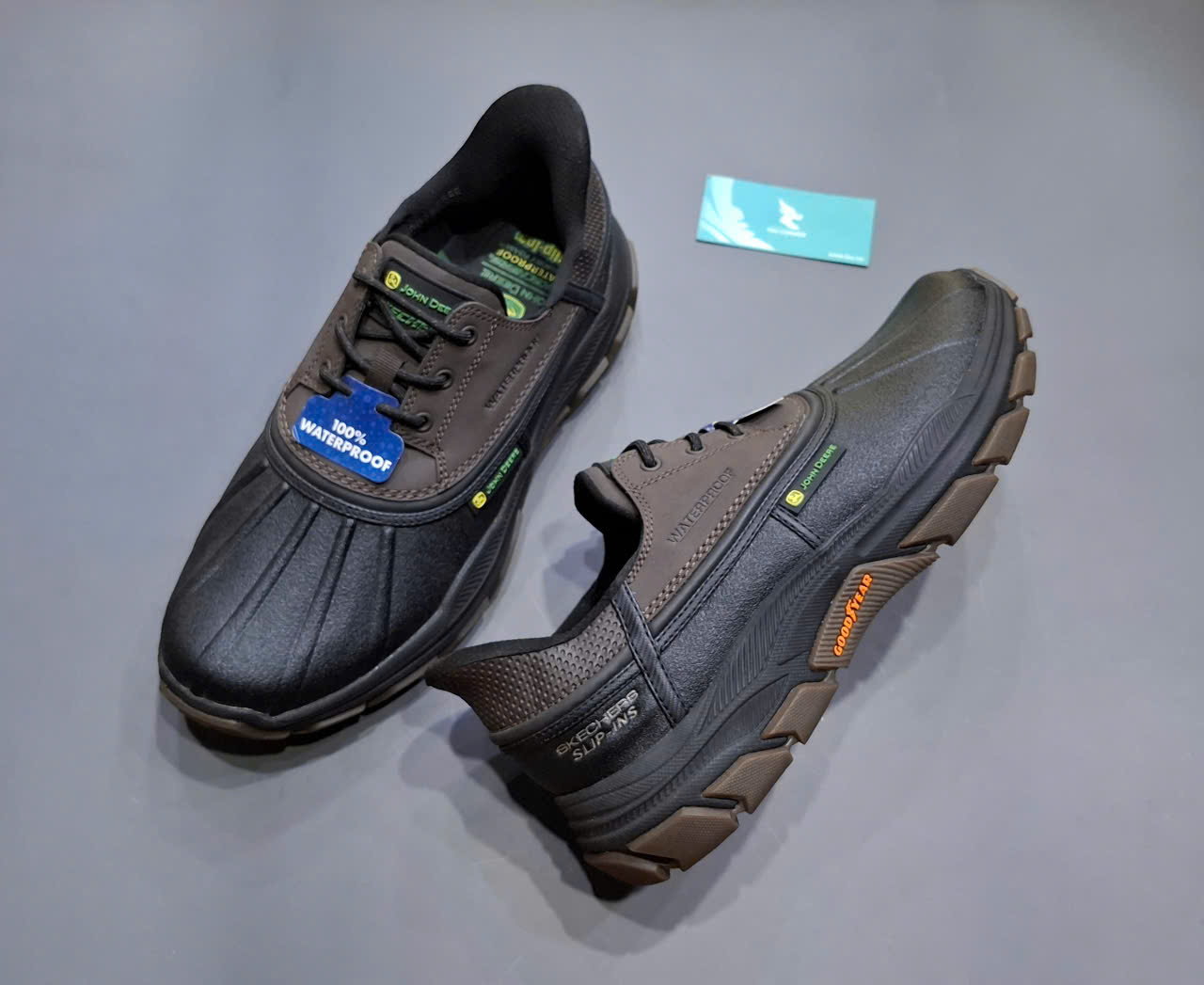 Giày S.K.E.C.H.E.R.S x J.O.H.N D.E.E.R.E Slip -ins waterproof dế Goodyear - đen