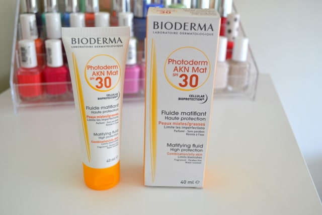 Kem chống nắng cho da mụn Bioderma Photoderm AKN Mat SPF30+