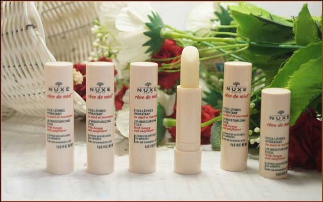 Son dưỡng môi Nuxe Reve de Miel Lip Moisturizing Stick chính hãng từ Pháp