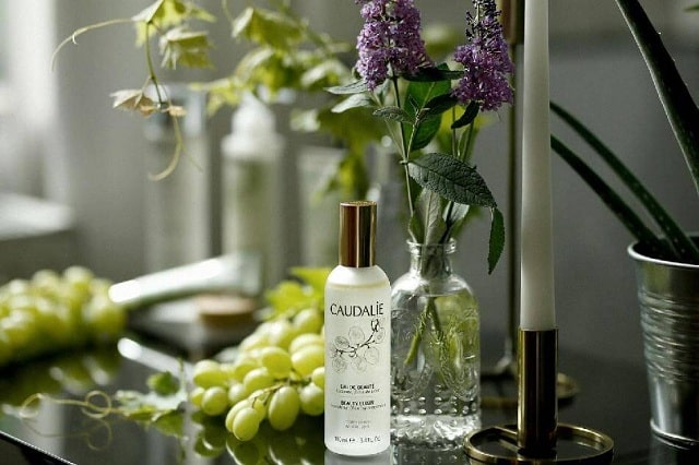 Xịt khoáng Caudalie Smoothing Glowing Complexion