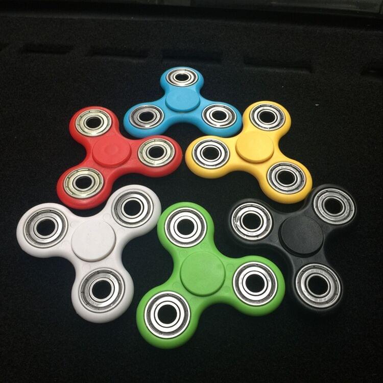 Con quay thần kỳ Hand Spinner