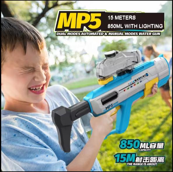 Đồ chơi súng bắn nước MP5 sử dụng pin danh cho trẻ em và người lớn