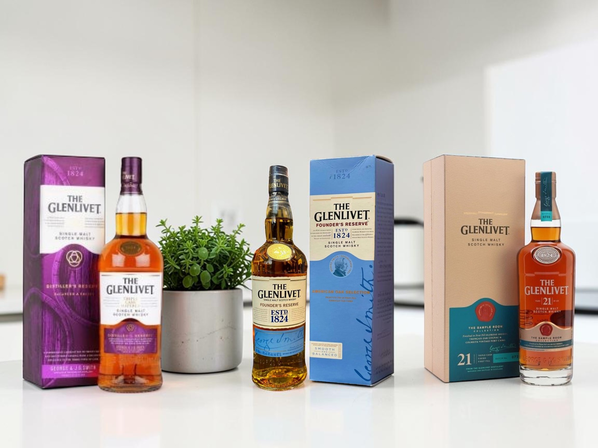 Glenlivet Founder's Reserve Giá Bao Nhiêu? Review Chi Tiết Từ A-Z