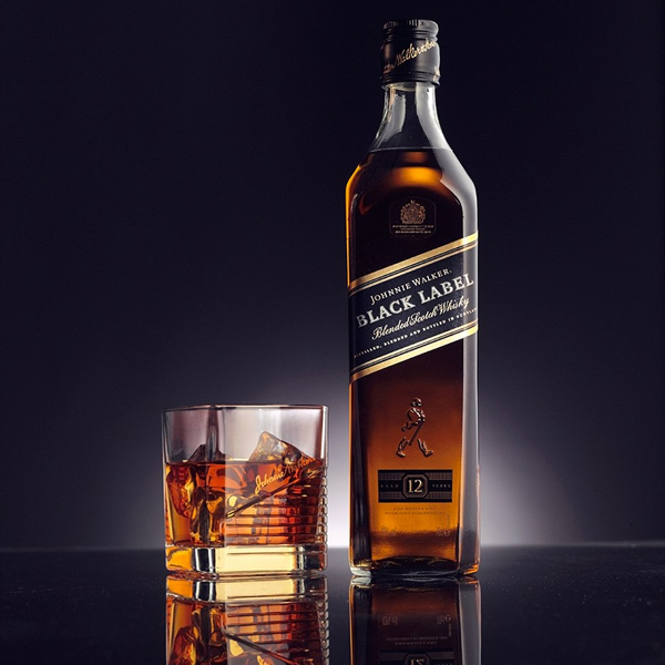 RƯỢU JOHNNIE WALKER BLACK LABEL XÁCH TAY 100%