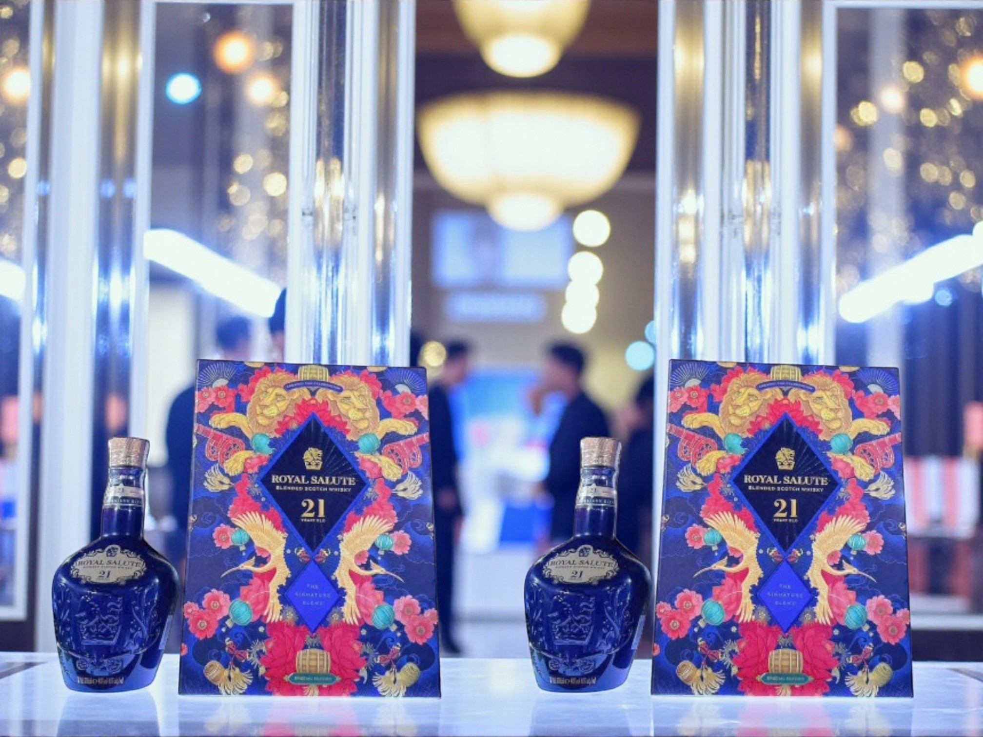 Khám phá hương vị hoàng gia của rượu Chivas 21 năm