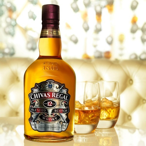 Rượu Chivas được làm từ gì?