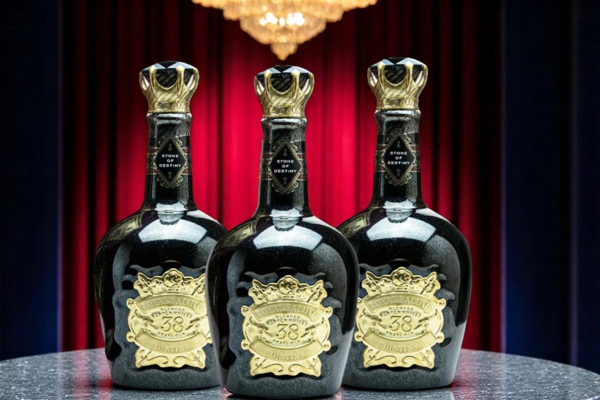 Ba chai rượu Chivas 38 loại 500ml